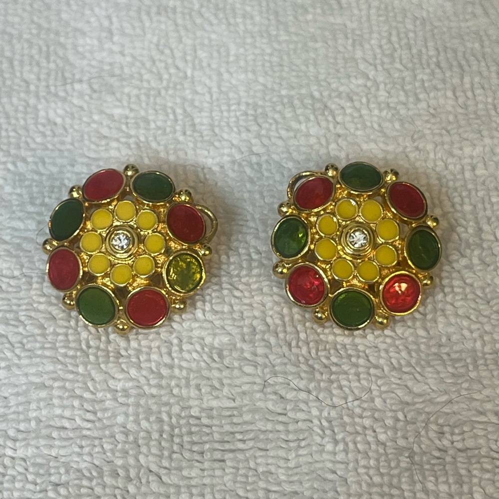 Vintage clip on earrings